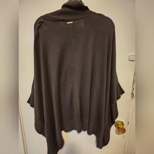 Michael kors black poncho L/XL